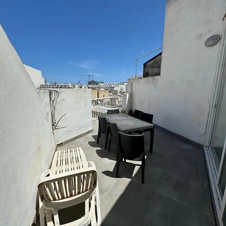 Modern Penthouse In Apartament *